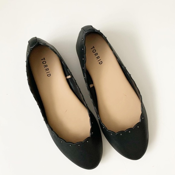 torrid Shoes - Torrid black flats studded scalloped 10 wide